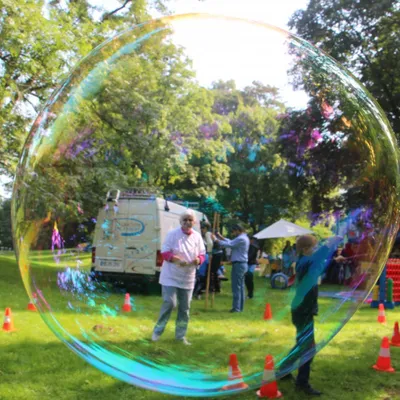 Jeu parc bulle géante extérieure